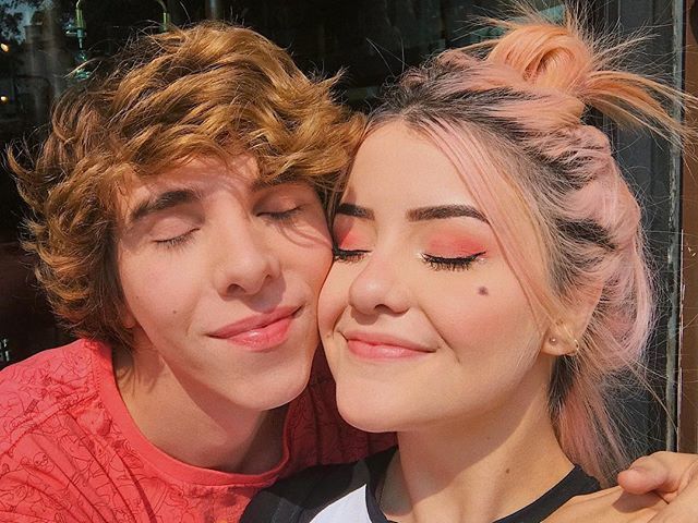erickmafra's tweet photo. Pássaros não marcam encontros. 💘💘💘
Vocês shippam #Veeck ? 😳💍Hahaha https://t.co/3JCsQnez6M