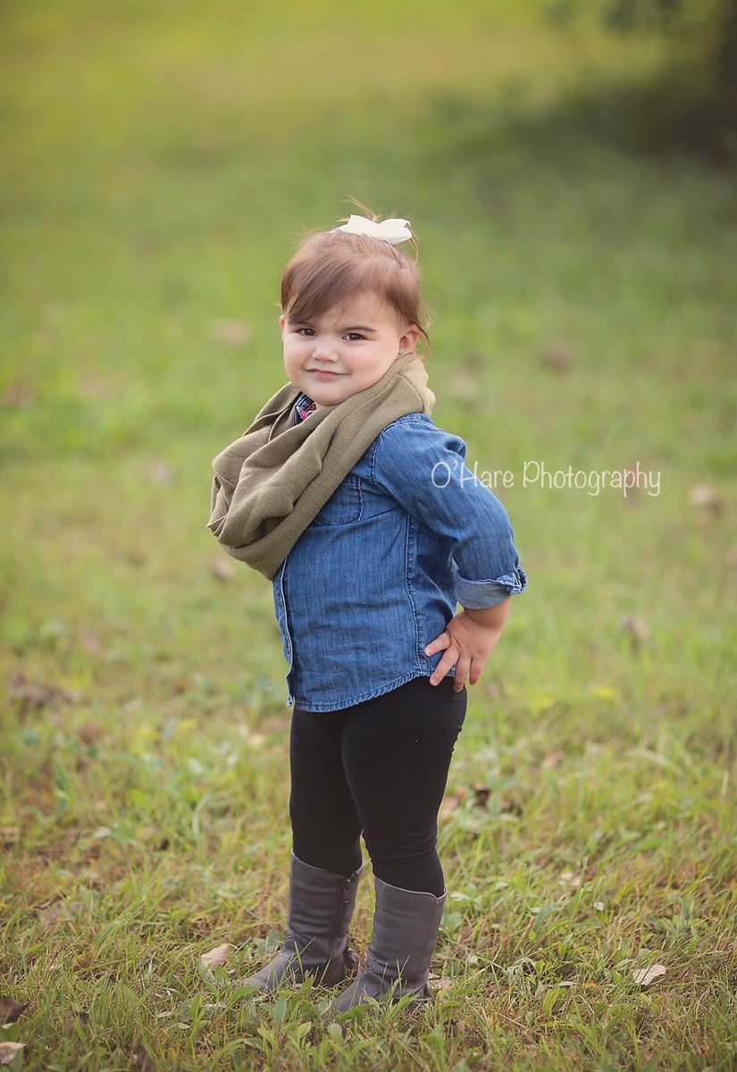 OHarePhotograph's tweet photo. Some of today’s “Back To School” mini session sneak peaks 📸🎒 https://t.co/rbEj4YqhuW