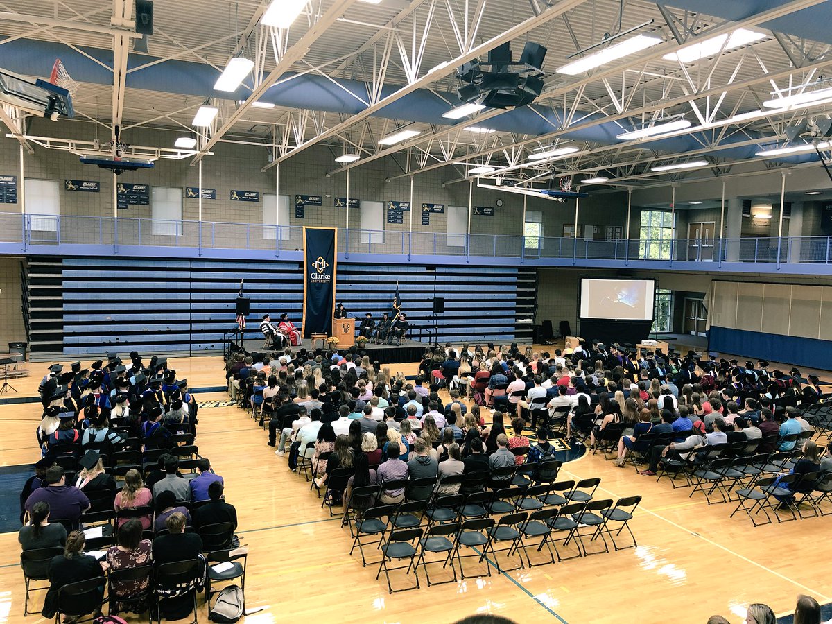 ClarkePrideFB's tweet photo. 2018 Convocation
Official Welcoming of the 175th Class of @ClarkeU
#CUFB18 https://t.co/JsheaRRmqE
