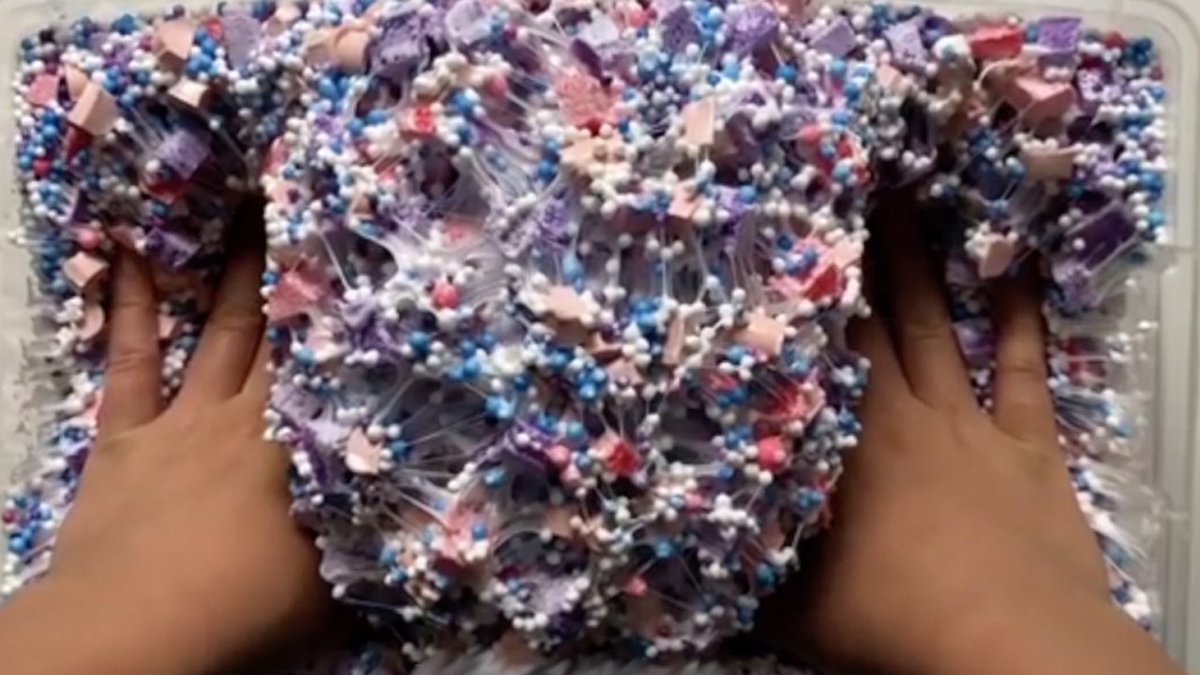 SlimeVideoASMR's tweet photo. Watch my new #crunchy #slime video on @YouTube 
https://t.co/DJzoJ72j80
💛💙❤️🖤💜💛❤️💜🖤💚💙💛🖤❤️💜💛
#crunchyslime #slimeasmr #crunchyasmr #asmr #satisfying #satisfyingslime #relax #relaxing #relaxingslime https://t.co/VnVjopezDr