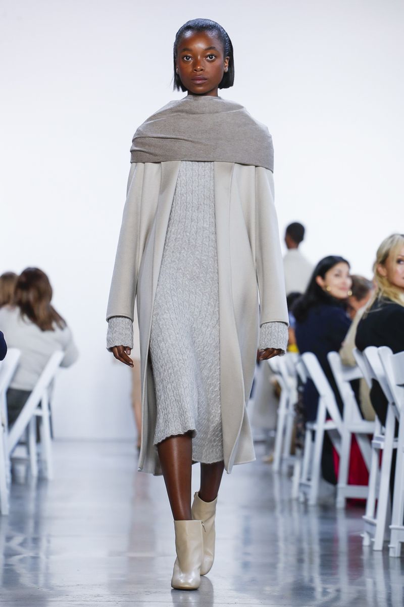 NewYorkModels's tweet photo. MANSUR GAVRIEL π§Shades of Sorbet with #FabiemneDobbe, #FreyaLawrence and #OliviaAnakwe at @MANSURGAVRIEL πΊπΈ #SS19 #NYMMWomen #NYMMNewFace #NYFW https://t.co/hL4ggESuFe