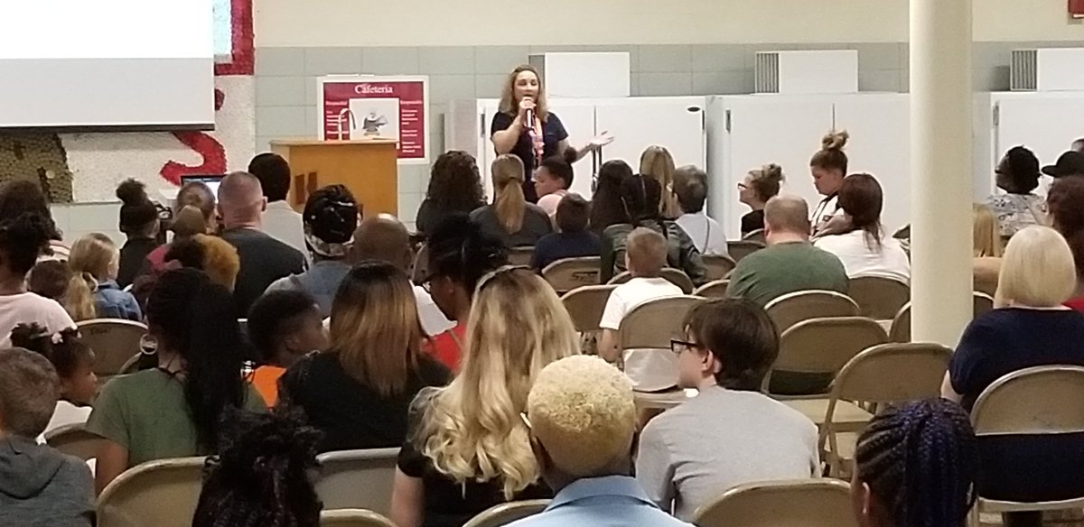 CounselingHSP's tweet photo. Holabird's Back to School Night! https://t.co/glrgkkkQjB