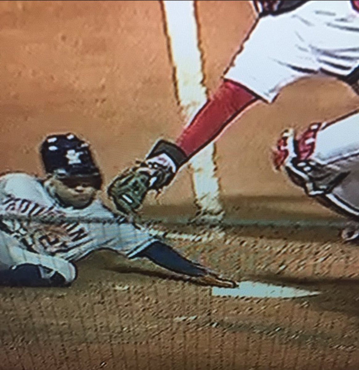 Astros go 5-1 on the road trip. Thiiiiiiis close to being perfect. ⬇️