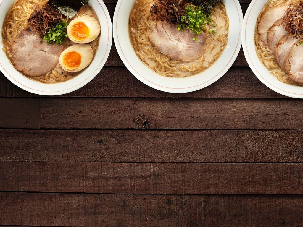 TakeoutKit's tweet image. NEW! Japanese Tonkotsu Ramen Meal Kit! 🇯🇵 #Tonkotsu has become Japan’s most popular &amp;amp; classic #ramen flavor. The broth is made by simmering pork bones for up to 8 hours. The result is an unforgettable rich and milky noodle soup. 🍜 Shop here: buff.ly/2ngAXei #takeoutkit