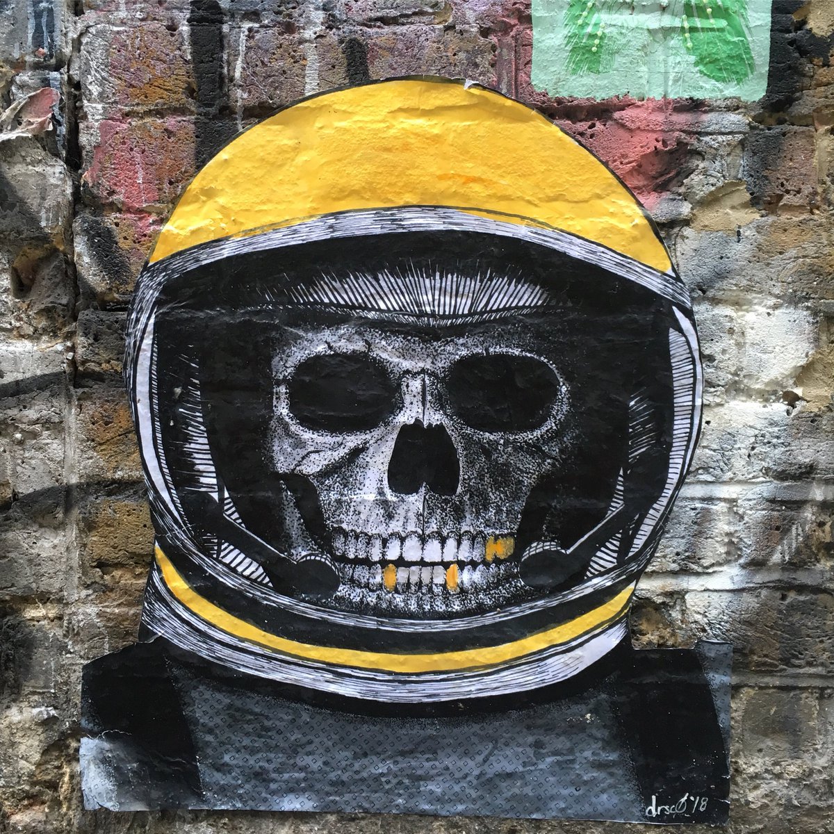 BrickLaneArt's tweet photo. Paste-up on Blackall Street by #drsc0 

#art #streetart https://t.co/x8Pc92LSUU