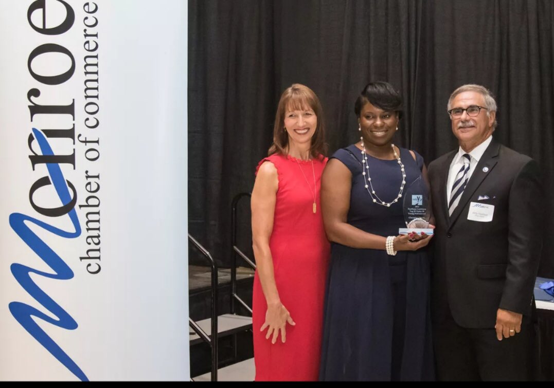 TalktoVC's tweet image. Proud of my friend and teammate Christina Davis ⁦@ULM_Official⁩ for receiving such prestigious award ⁦@MonroeChamber⁩ event last night. She is officially top 20 under 40. Kudos!!!! ⁦⁦@LSBDC⁩