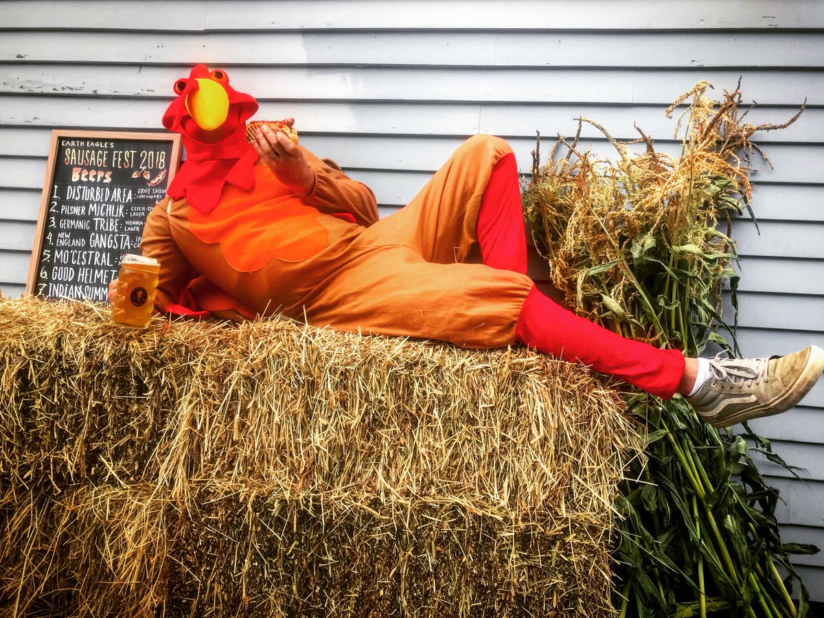 This Sunday. Noon to 6. 
facebook.com/events/4324418…
#sausagefest2018 #portsmouthnh #beerculture #oktoberfest #eartheaglebrewings #nhbrewers #seacoastnh #nhbeer #brewerylife