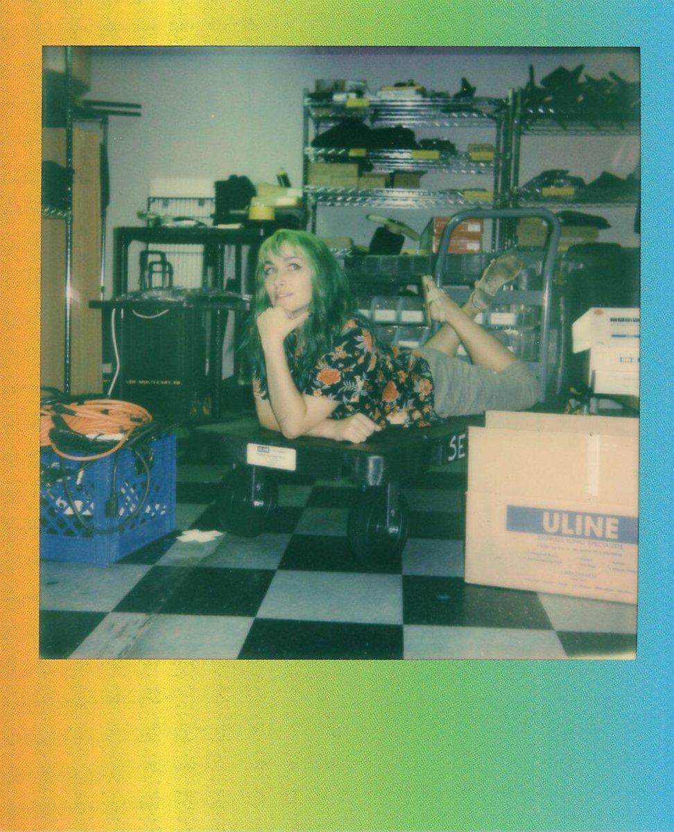 audrajacot's tweet photo. AV Babes ❤️🧡💛💚
#geekGirl #avTech4Lyfe #techLyfe #extron #avTech #AVgirlsRock https://t.co/OsVsSwUAhY