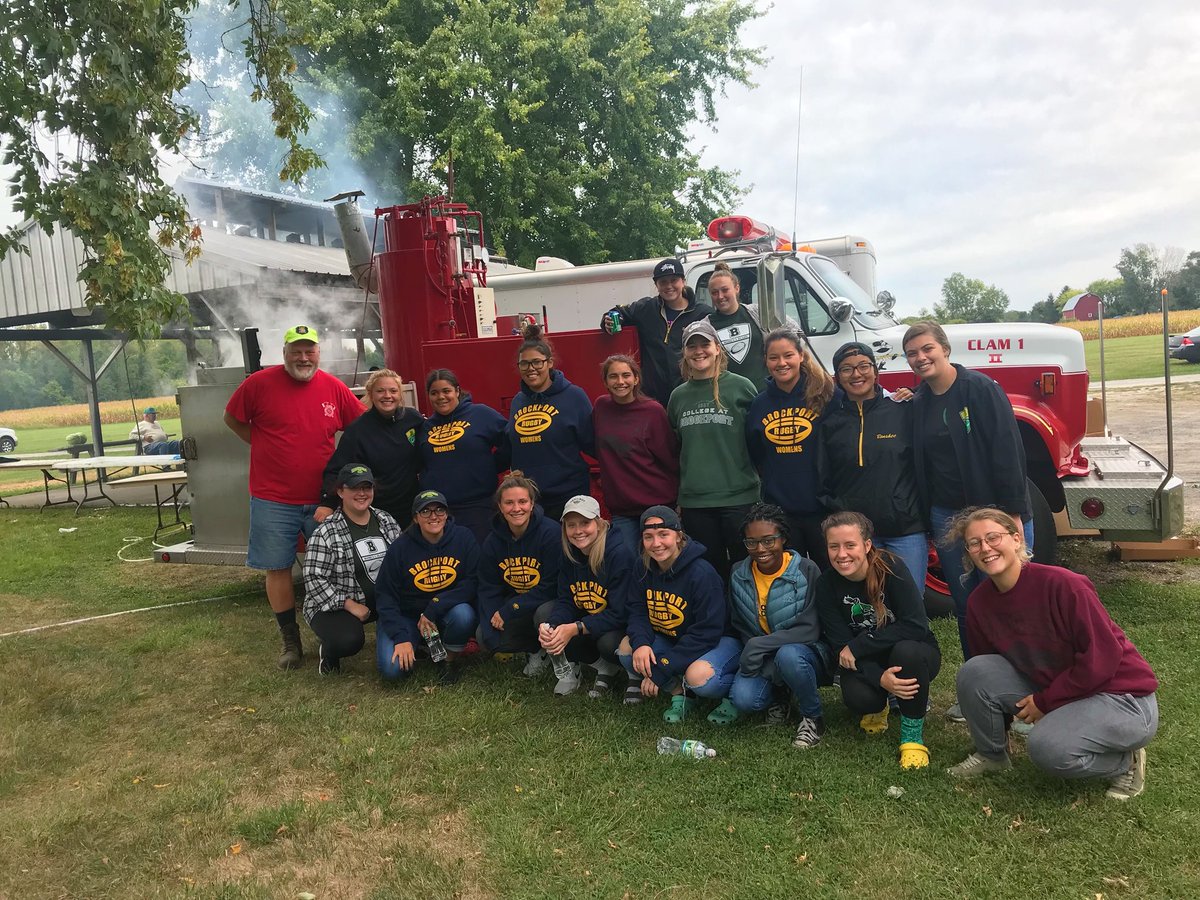 BPORT_wcrugby's tweet photo. Badgers volunteered this weekend at the Walker Fire Department’s chicken BBQ and at Brookdale Senior Living. Thanks for having us!
@BportClubSports https://t.co/bOSU2yBufv