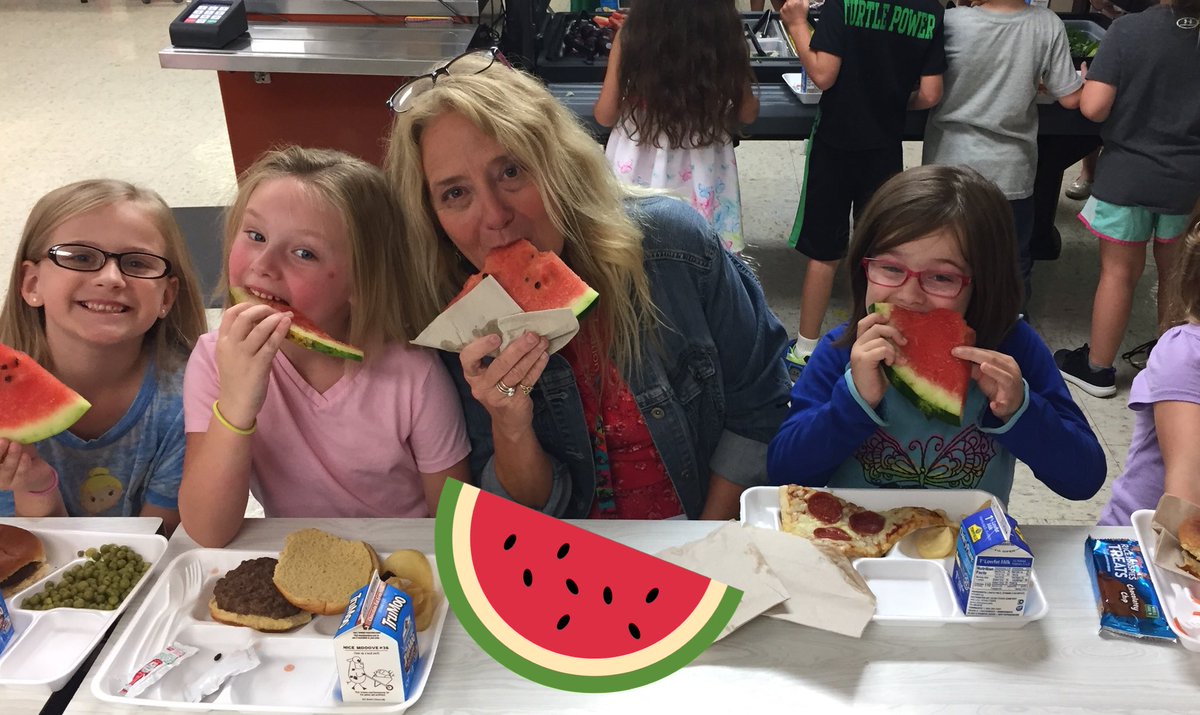 BceCafeteria's tweet photo. @WCDE_NUTRITION @Bill_Flanary @WCDE_TN @JBHeraldTribune @caitlin56963301 @WCYB_Bailey @DBHS_Cafeteria @SSCafeteria @LamarSchoolCafe Oh my goodness this watermelon was delicious ‼️❤️🍉#localwatermelon🍉 #kiddoslovewatermelon #thanks @BoonesCreekElem @WCDE_TN @hayesc_wcde @M_A_Christian https://t.co/nA2rCApQk5
