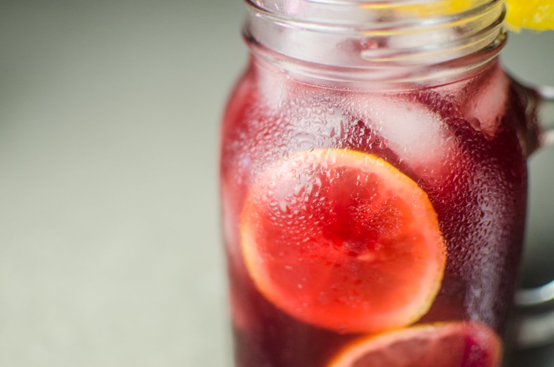 truronia's tweet photo. Yum! Incorporate Truronia into your daily diet to feel the benefits of aronia berry juice πππ
β’
β’
β’
#truronia #truberry #veryberry #trufruit #aronia #aroniaberry #friday #friyay #poolday #weekend #superfood #superfruit #antioxidants #healthfood #vegan #natural #naturalfoods https://t.co/aQmChcMdhq