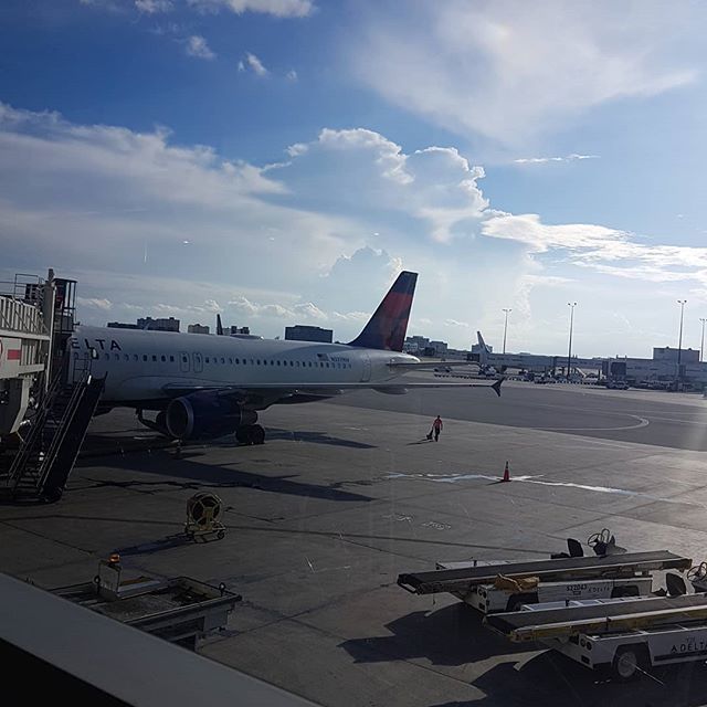 flaviaguiarmelo's tweet photo. Saying goodbye to #Miami... Going to the next stop... 😉😎
.
.
.
#vacation #trip #usa #florida #miamibeach #goodvibes #yolo #instapic #instalike #igersbr #eurotrip
.
#viajarepreciso #viajarfazbem #brasileirosporai #viagemperfeita #euamoviajar #viagem #… https://t.co/2tTLRYtvhi https://t.co/HLSP7ACQtK
