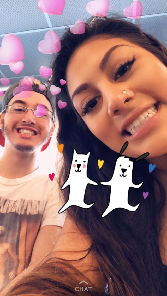 itsphilipbitch's tweet photo. #ripsav she’s not dead yet but she’s bout to be in the hurricane https://t.co/SI2sYD1ymf