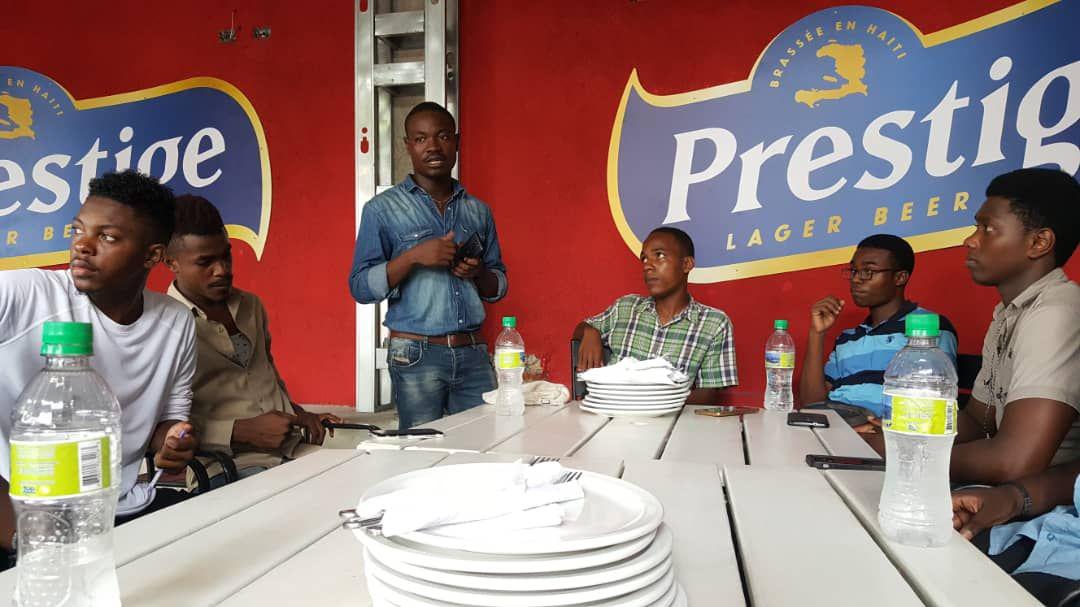 dashaiti's tweet photo. Nap kontinye fe pakou nou , pou nou rasanble tout konpatriyot krito mone yo , et pou tout moun ki poko konn sak Dash la, se te dimanche 9 nan kokoye restoran , pou nou te pale ak moun yo de sa ki rele Dash , @DashForceNews  @carlomile2  @Lygens1 @tjosias69 @michelson099 @Eustache https://t.co/e89ed1LZEq