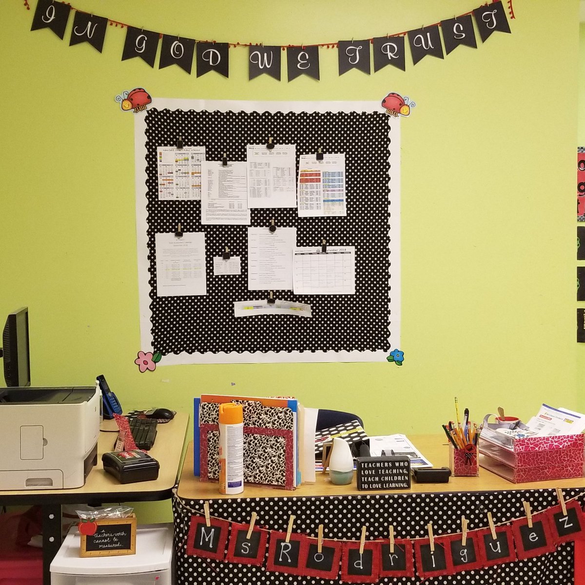 GinaRod26239089's tweet photo. Ms. Rodriguez' s 2nd grade class๐ 100% attendance๐คฉ #MDCPSAttendanceMatters #MLK8PTSA #miamilakesk8 https://t.co/4V5sPJQszI