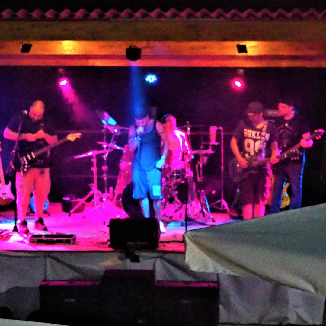 JoelSepelJOELSE's tweet photo. #CRUMBLENOT #CRUMBLENOTLIVE #CRUMBLENOTONSTAGE #CRUMBLENOTSHOW #CRUMBLENOTPLAYINGLIVE #JOELSE #ItalianRock #JOELSEPEL #powersound #JoeleSepel #hardmusic #crumblenotmusiclive #hardrock #joelse #CrumbleNotLiveShow #CN #crumblenotliveshow #CrumbleNotLiveMusic #ReaPoPavia @joel_sepel https://t.co/V28OPmbkaK