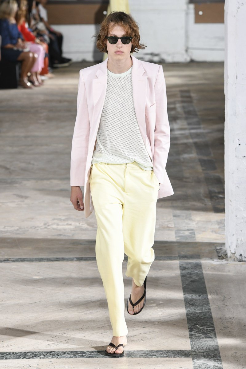 NewYorkModels's tweet photo. TIBI 💖✨ #SamuelWilken casual chic in pink and yellow at @nyfw for @tibi 🇺🇸 #SS19 #NYMMMen #NYFW https://t.co/XKpyBvUye9