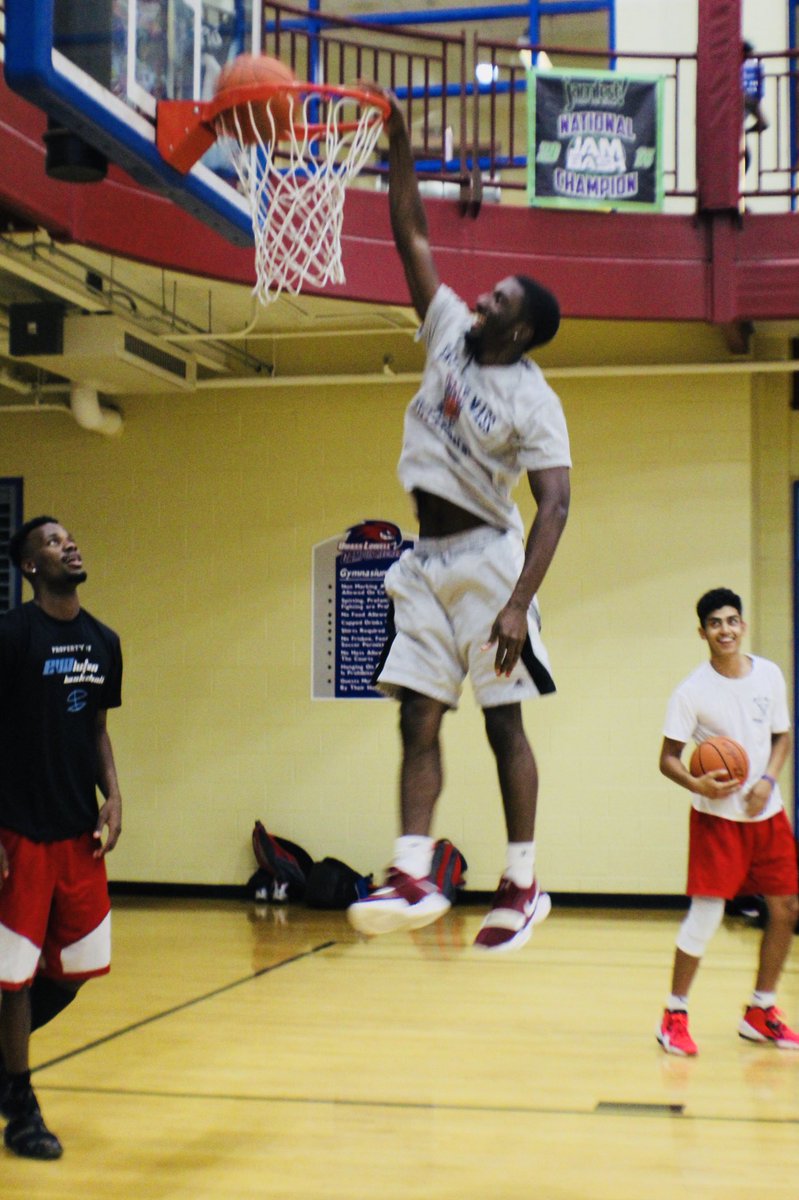 UMLCampusRec tweet media