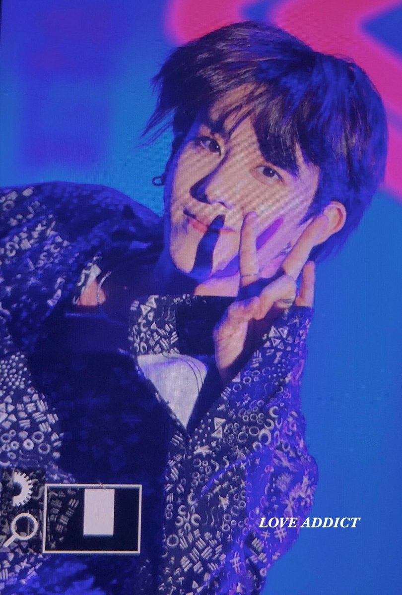 loveaddict_bj's tweet photo. 180912 뮤콘 
#비쥬 #BJOO #제노티 #XENO_T https://t.co/YRBz6pfcSs