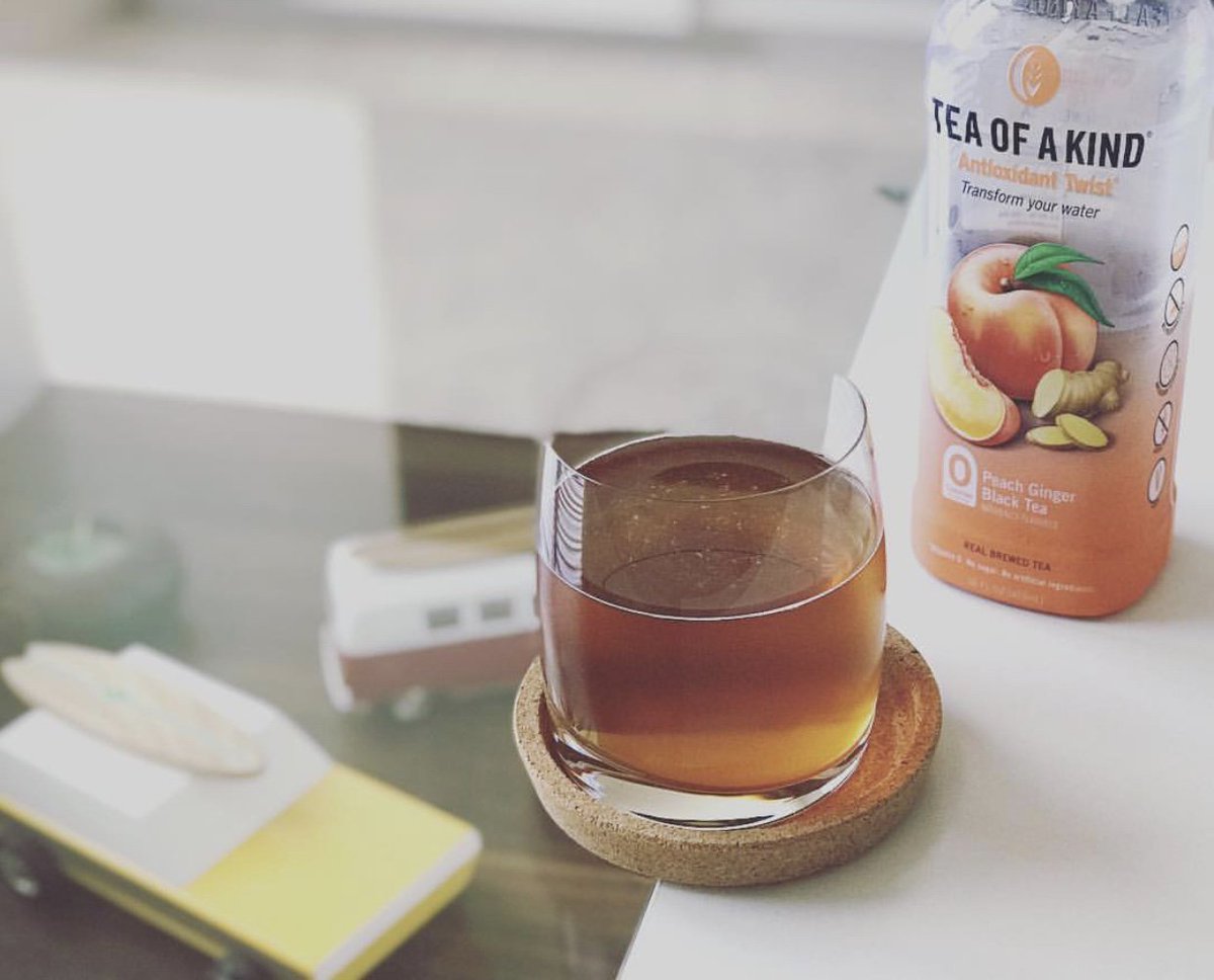 TeaofaKind's tweet image. Take some time to unwind midweek and enjoy a tea. Photo cred: @lamita.m  #itsinthecap #benefitsoftea #weekdayvibes