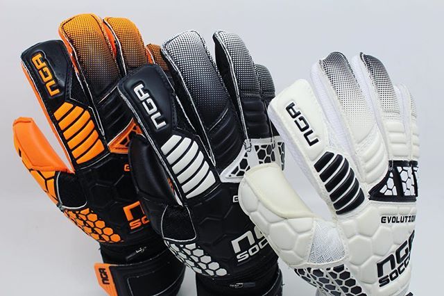 ngasoccer's tweet photo. NGA Evolution .
.
.
#goalkeepergloves #ngasoccer #nogoalsagainst #ngagoalkeeper #ngaevolution https://t.co/Gg3tiuUKIG https://t.co/dPuWXBBQU5
