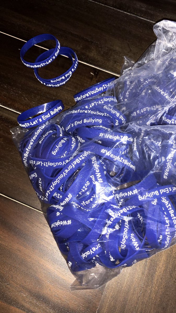 MacHaarlow's tweet photo. Who is ready for 10/1?! The first King &amp; Snohomish County #WeighItBeforeYouSayIt day!!!💙 https://t.co/Igco04ffEP