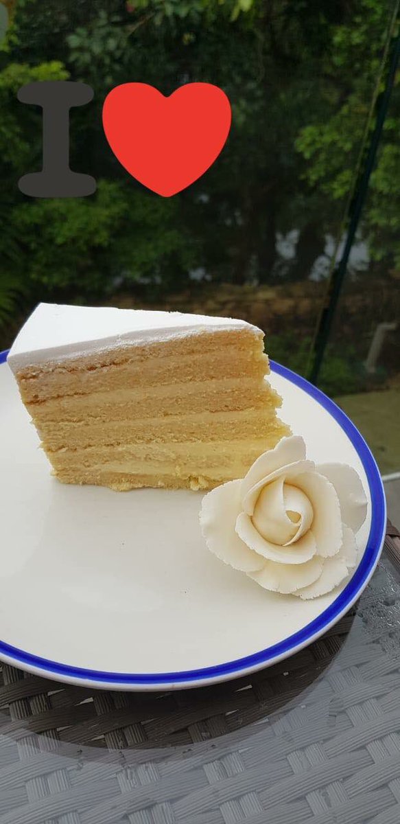 ivanmillanchef's tweet image. Así quedó nuestro pastelito en mi demo de Fondant #FestivalGourmetBarceló #BarcelóExperience #Barcelover