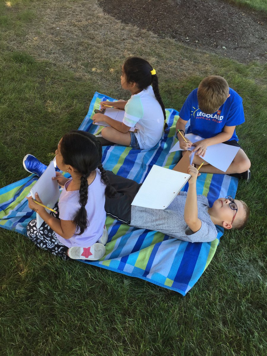 MrsB_KME's tweet photo. Beautiful day to begin our wonder journals! Kiddos thought of lots of great questions. My favorite of the day...Were there cars in the 80’s? Yes...I’m pretty sure there were. 😉#kanelandpride#kaneland302 https://t.co/e0Q1SbmrHF