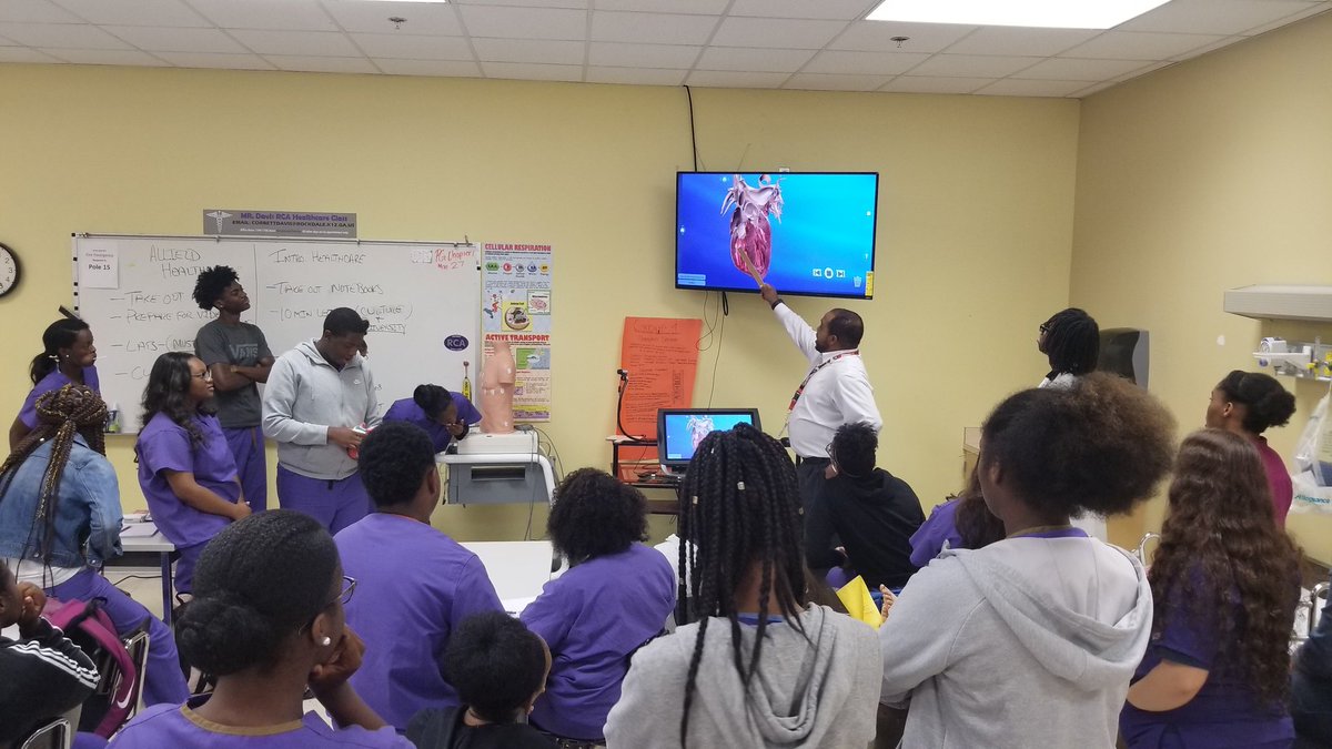 csdavis1970's tweet image. Great day learning about the conduction of the heart on Z-Space, Allied Healthcare Students...It&apos;s what we do at RCA!  #RCPSWorldClass #RCAWeAreTheDifference #RockdaleCareerAcademy #RCPSGoodNews