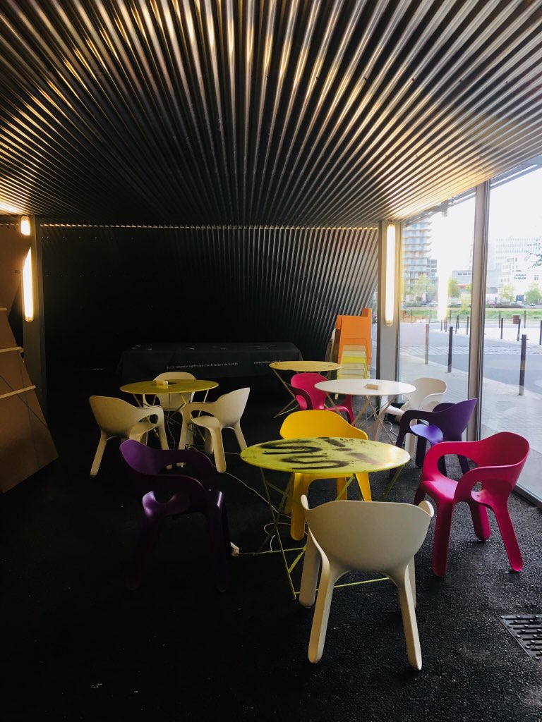 DeborahTebo's tweet image. [#NEC] Première iteration de l’espace physique du #Medialab de @NumEnCommuns prête !

On vous y attend nombreux.ses pour #contribuer aux #communs du #numérique

Et la prise de note pour la pleinière aura lieu ici : pad.numerique-en-commun.fr/20180913_Pleni…