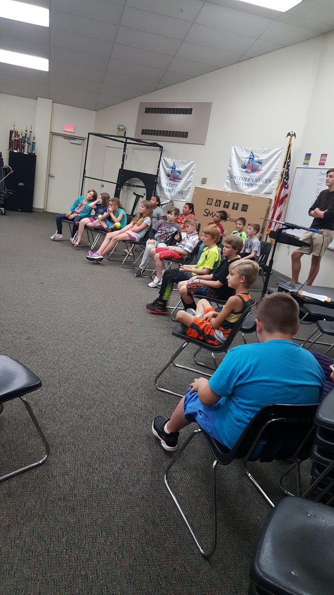 MrsSKTallman's tweet photo. Sitting in on percussion class in awe of "the big kids". A great way for them to visualize their own potential! They loved the trombones, sousaphones, and metronome the best! Knowledge we take for granted as adults is new and exciting today! #MiniRockstars @VHS_Band @RADERHOOKED https://t.co/Pgn20udgvG