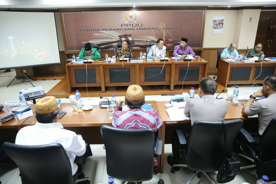 DPDRI's tweet photo. Badan Akuntabilitas Publik DPD RI
RDP dengan PT. PG. Tolangohula Gorontalo, dan Perwakilan Masyarakat.
Membahas terkait permasalahan lahan atas nama warga masyarakat Prov. Gorontalo (Kab. Boalemo dan Kab. Gorontalo) dengan PT. Pg.Tolangohula Gorontalo
#BAPDPDRI #DPDRI #legislasi https://t.co/tybsVhkJEe