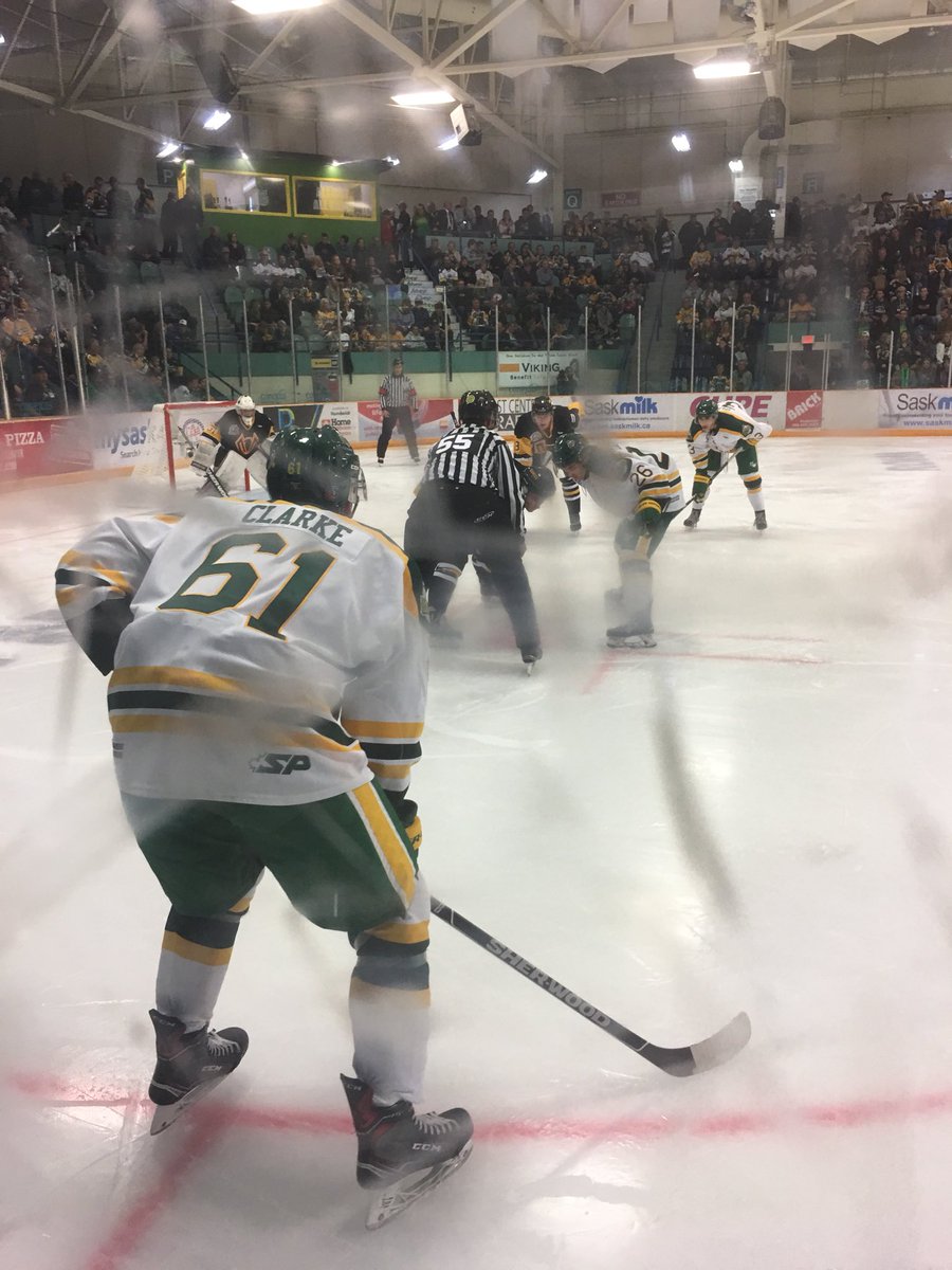 Clarke score! Broncos lead 1-0. Assist by Camrud and Guetner