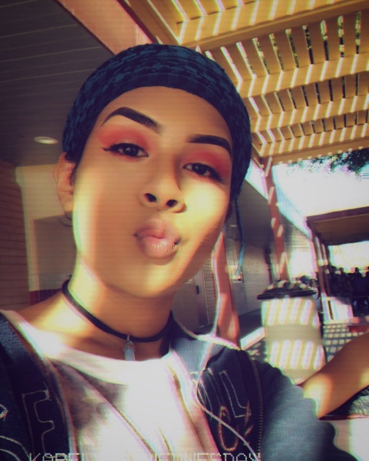 LexaMarshelle's tweet photo. Loving this Red Look 💓😇
#sunset #eyemakeup #eyebrows #mua #amor #eyeshadowpalette #morphie39a #juviasplace #morphie #eyebrowsonfleek #eyeliners #nyx #nyxfoundation #contour #sexyeye #followformorelooks #followforfollowback 💓💓
#cosmiclashes #cosmicgirlsownit #cosmicbabe https://t.co/ZbDonaFxG1