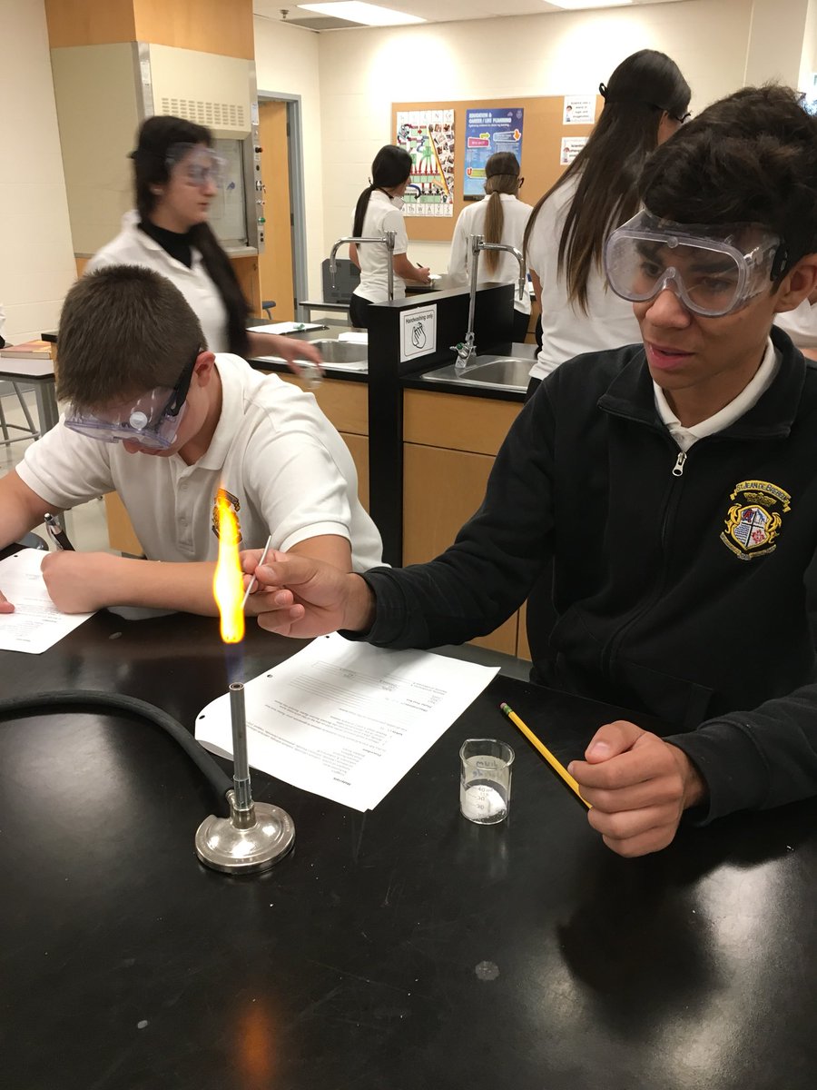 SJDBScience tweet media