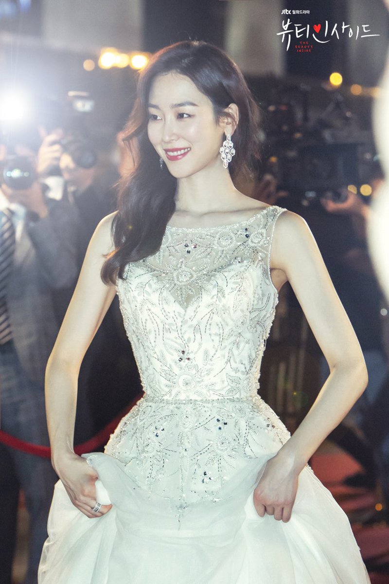 JTBC 월화드라마 뷰티인사이드 #서현진 스틸컷 첫 공개 😍 기사 🔗http://naver.me/FUAwslaK HQ 🔗http://tv.jtbc.joins.com/photo/pr10010943/pm10049815/detail/12388…...