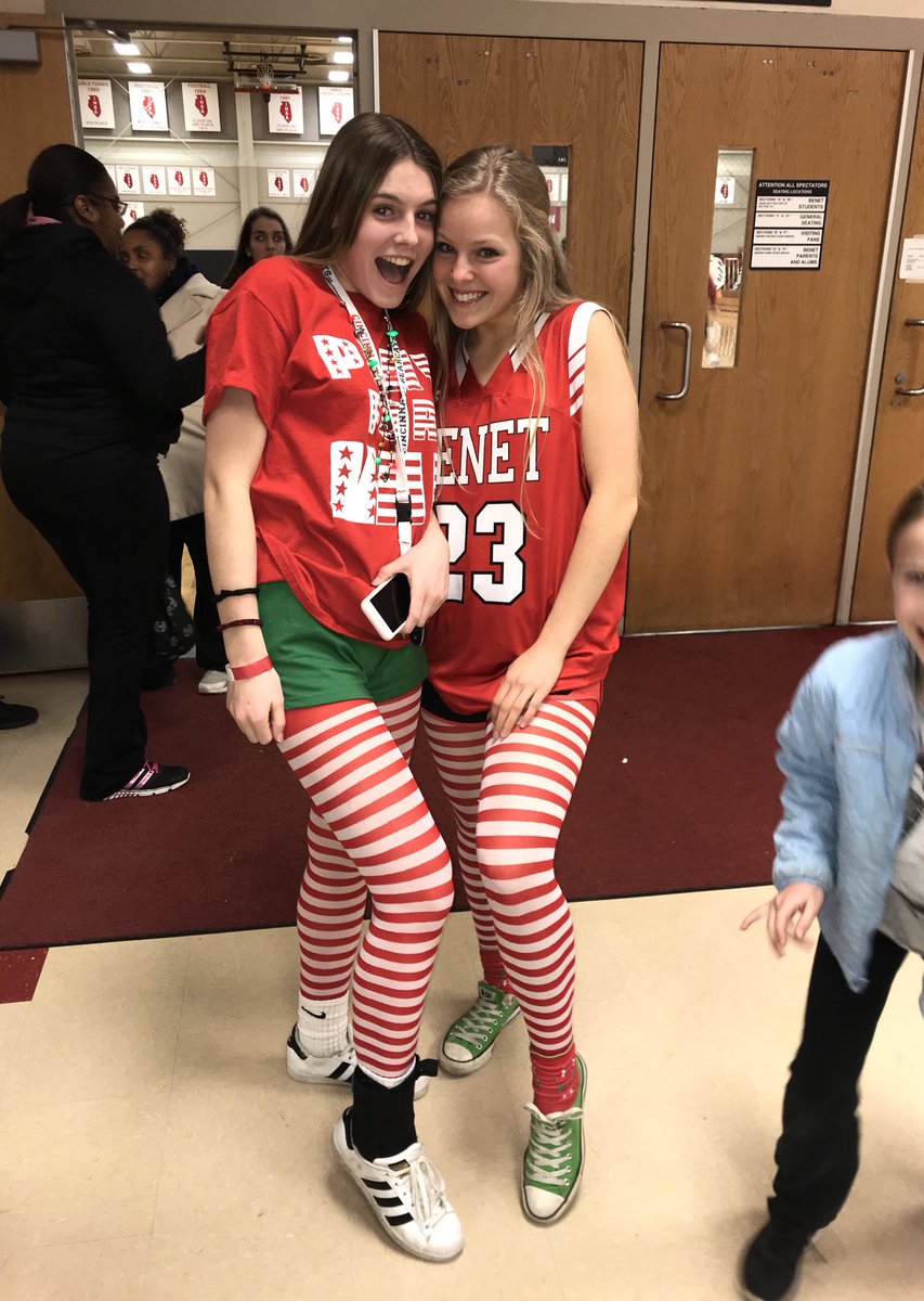 olivviagreen's tweet photo. @anniedoyyle hi bff happy birthday I love you more than words &amp; Anastasia ❤️❤️❤️❤️❤️❤️❤️❤️ https://t.co/fWzvOvfwQT