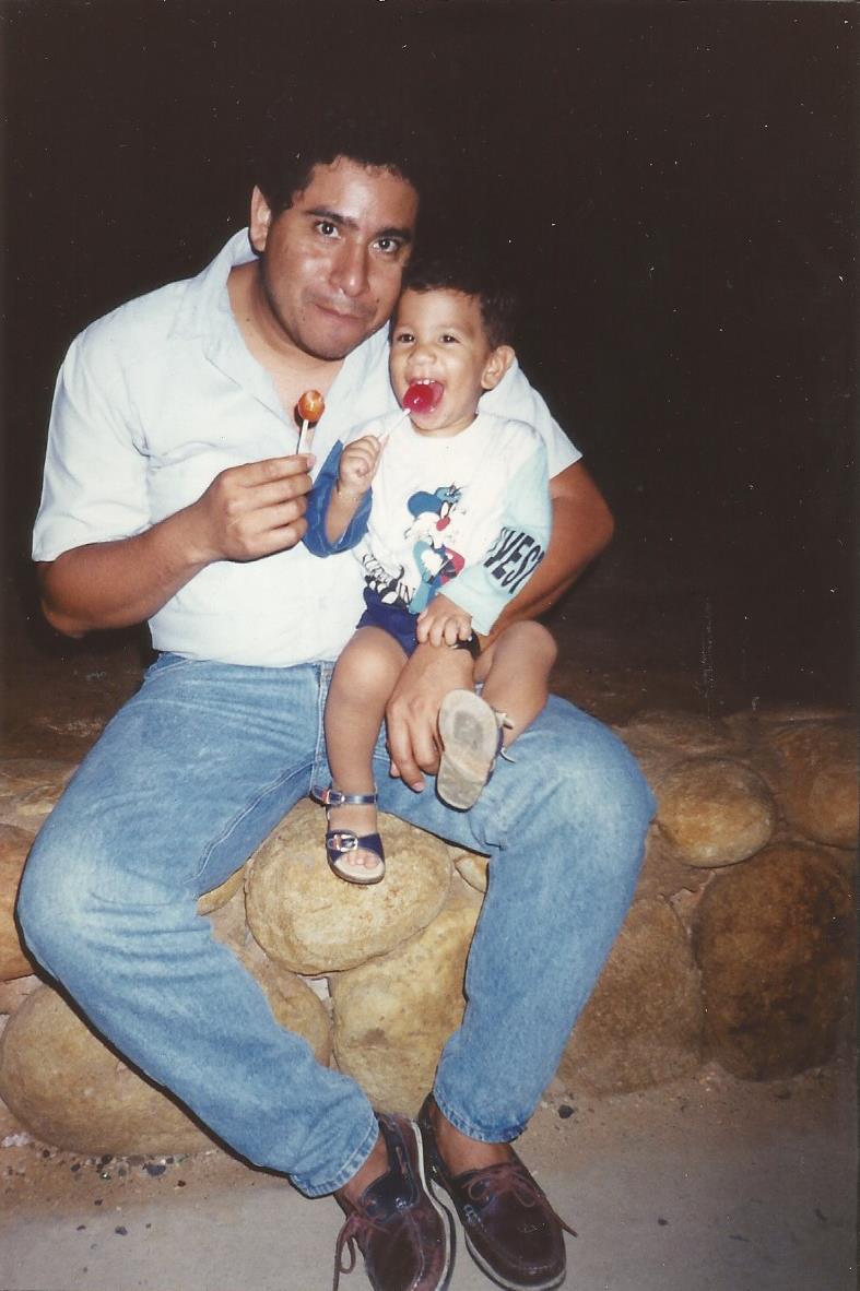 Mi papá ha sido diagnosticado con melanoma maligno, que es el tipo de cáncer de piel más agresivo. Todos los procedimientos necesarios sólo se venden en dólares. Además, en Venezuela la inmunoterapia, no se encuentra. Necesitamos ayuda, por favor.
gofundme.com/venezuelansurg…
