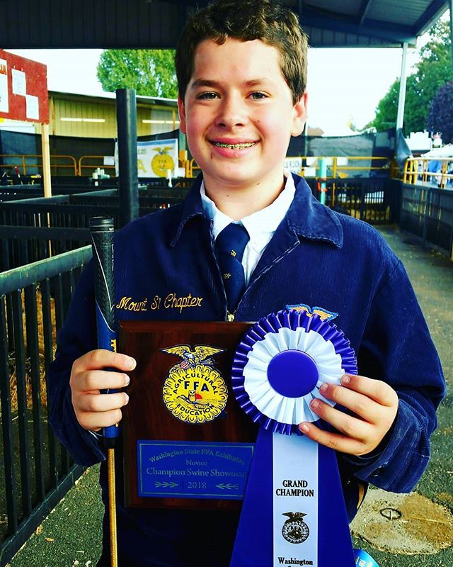 FergusonofCHS's tweet photo. TFMS student Greg Graham represents Mount Si FFA and takes Grand Champion in Swine Showmanship at the State Fair. Check out the MSHS FFA...program on the move! #MSHSCTE https://t.co/DE2jqP4cwD https://t.co/ahFLhXpezt
