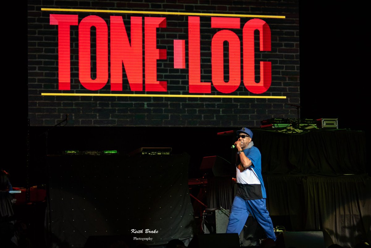 It was a party Saturday at <a href="/HollywoodAmpSTL/">Hollywood Casino Amphitheater</a>  with artists like <a href="/RapperToneLoc/">Tone Lōc</a> <a href="/vanillaice/">Vanilla Ice</a> and <a href="/Coolio/">COOLIO</a> leading the way. Check out the review and pics of the event: midwestrewind.com/2018/09/12/90s…