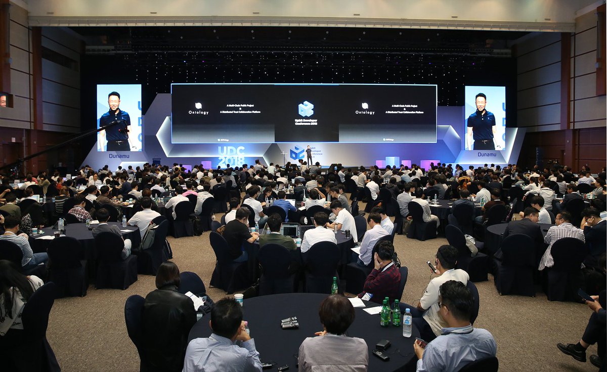 Li Jun, Founder of Ontology, is on stage presenting Ontology's infrastructure at Upbit Developer Conference in Jeju, South Korea. $ONT $ONG
