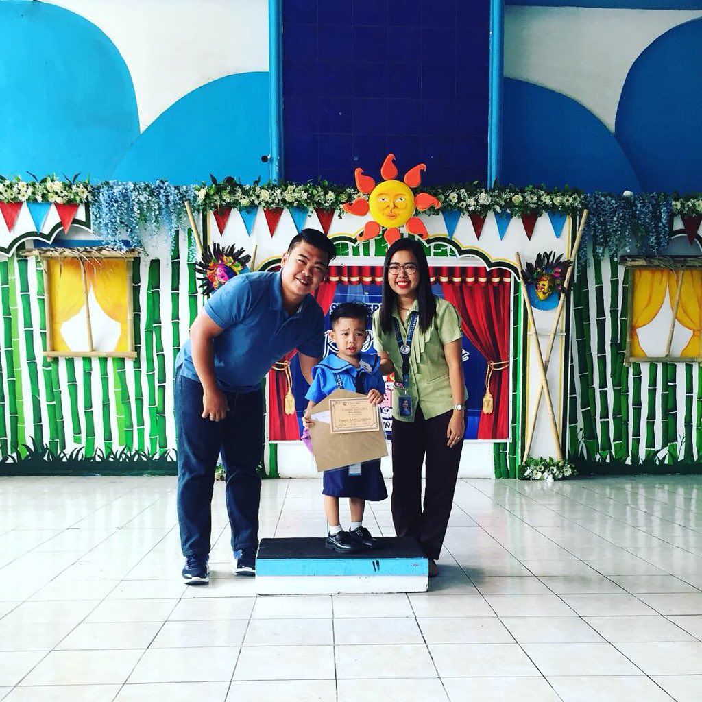 JhayFulgencio's tweet photo. Congratulations Baby Asher 😍
Keep it up anak 😇

#proudDaddy 
#mostresponsible
#Firstassesmentrecognitionday
#stthereseschoolofLaspinas https://t.co/0pSiuGfOhD