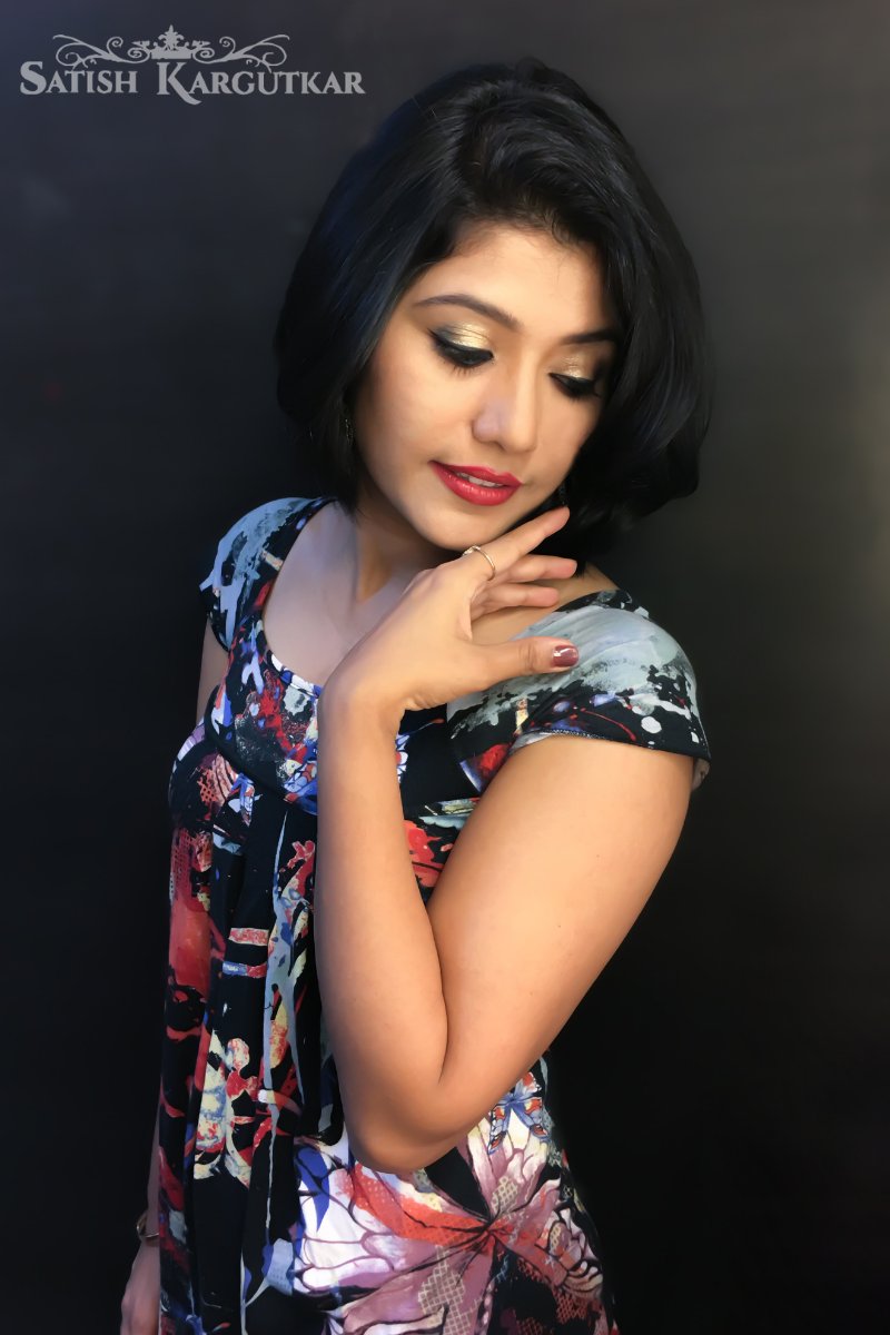 satishmakeup's tweet photo. Enhance your features with the right hues and tones with celebrity makeup artist #SatishKargutkar
Visit: https://t.co/2ZNw8PNu4B
Call at: (+91) 9820101109
#MyBridalMakeup #ProfessionalMakeupCourse #MakeupTutorial #Makeup #MakeupArtists #MakeupArtistry #MumbaiMakeupAcademy https://t.co/gLU57xZlJe