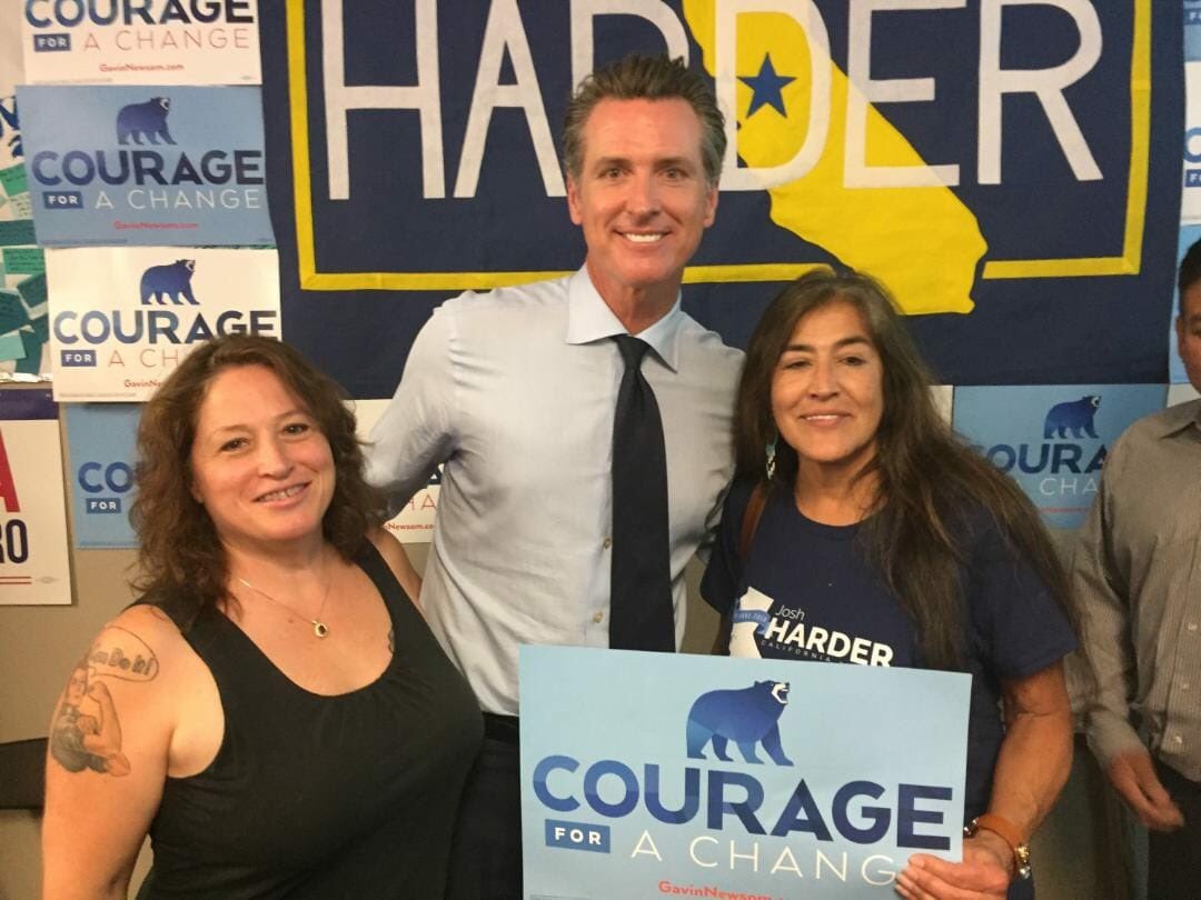 IndivisibleCA10's tweet photo. Thanks to @GavinNewsom for stopping by #CA10 today on his Blue California bus tour! #VoteHarder #VoteGavin https://t.co/Df3s0TrKlU