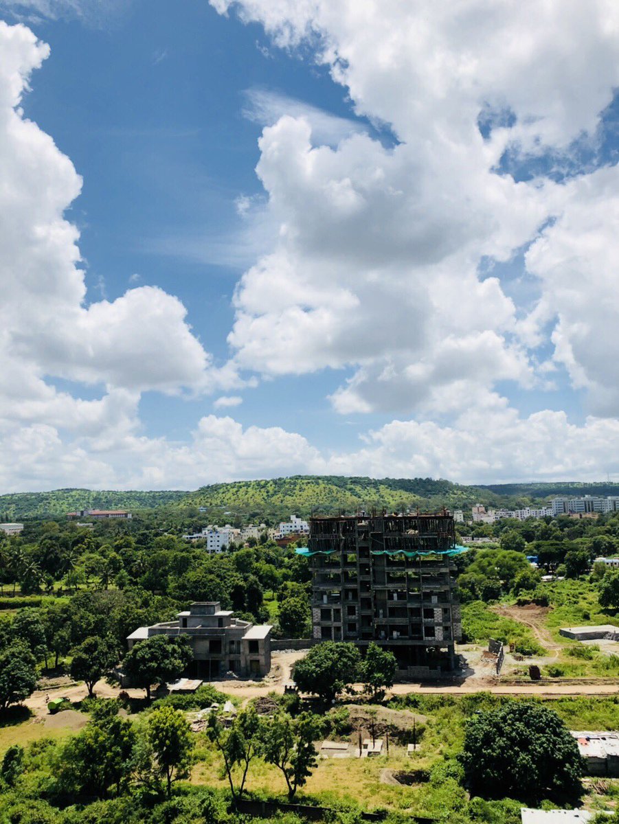 rutik_s's tweet image. Oh, took this picture today. No biggie. #NoFilter #HomeView ♥️