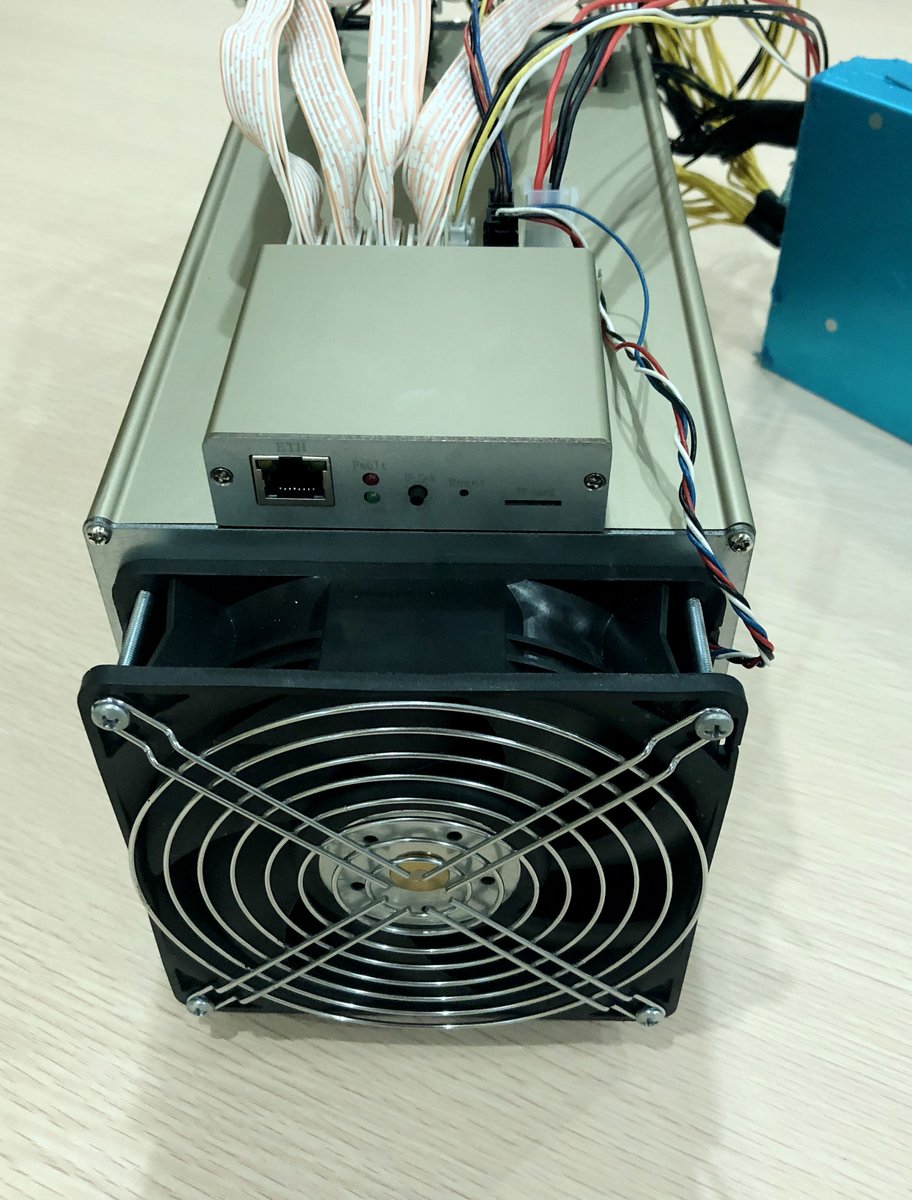 bitfily's tweet photo. @bitfily's NEW 24.5T BTC Miner Snow Panther B1+👏👏👏
The first batch for marketing promotion is coming soon!
Place your order with better price right now!
https://t.co/x8vaKmnsay  
Contact sales team for more information: sales@bitfily.com 
#miner #mining #cryptocurrency https://t.co/gJsbz9Ikfy