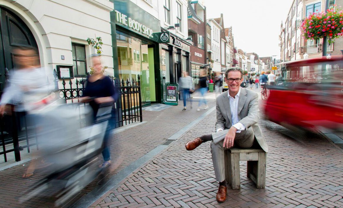 Bijeenkomst ‘Lobbyen in de gemeente’ op 25-10 in het Huis van Leusden! Lobby-expert Erik van Venetië doet er een boekje over open tijdens de bijeenkomst. Zpoint-, BKL-, LOF-leden en vertegenwoordigers van de gemeente Leusden kunnen zich aanmelden via  zpointleusden.nl/events/lobbyen…