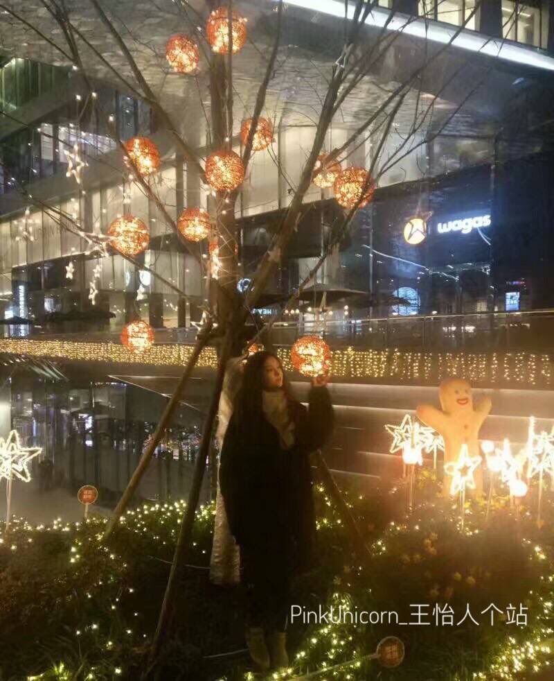 yirenpictures's tweet photo. a fairy between the lights ✨

#王怡人 #ワンイロン #왕이런 https://t.co/51nznfnN8z