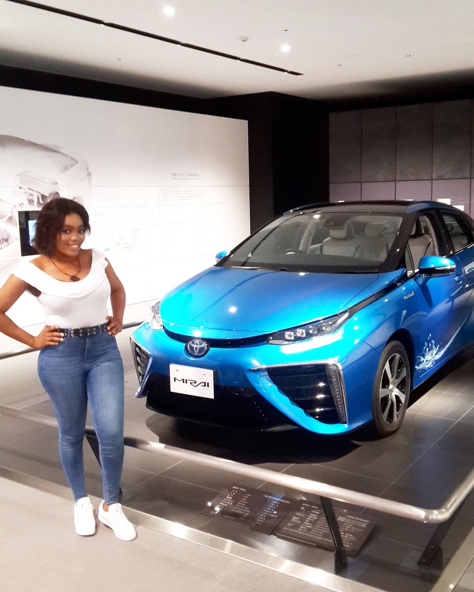 I visited The Toyota Museum 2day. What fascinated me of all things was this baby here, a new Toyota that runs on Hydrogen, and oxygen from the environment and the end product is water!!! And it's name is Mirai, means Future in Japanese🤗🤗.....Too much🔥🔥🔥🔥🔥 #Ecofriendlycars