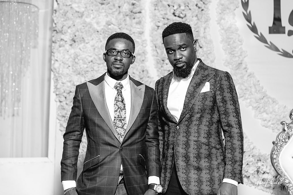 sarkodie's tweet image. One man doing the most for our beloved country 🇬🇭🇬🇭🇬🇭 knowing him personally he genuinely cares about the country’s progress ... might not know the ins and outs but one thing is for sure - the Nam1 mission is for a better Ghana 🙏🏾 Bless @mn_appiah